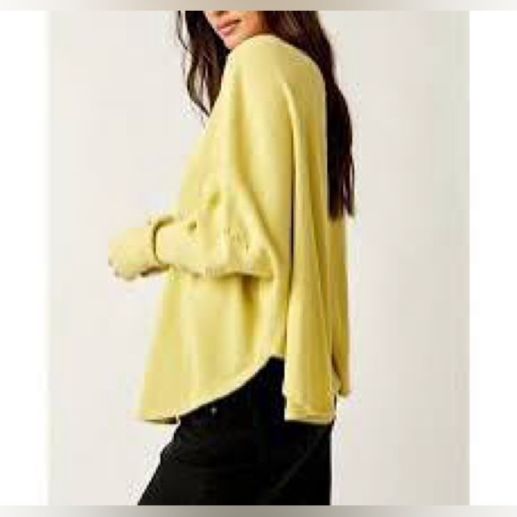 Free People Microphone Drop Thermal Knit Top in Lemon Grass. NWT Size Medium. - Picture 3 of 9